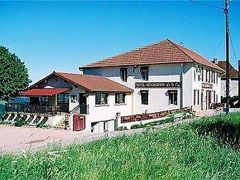 Hotel Logis Le Saint Cyr Montmelard Exterior foto