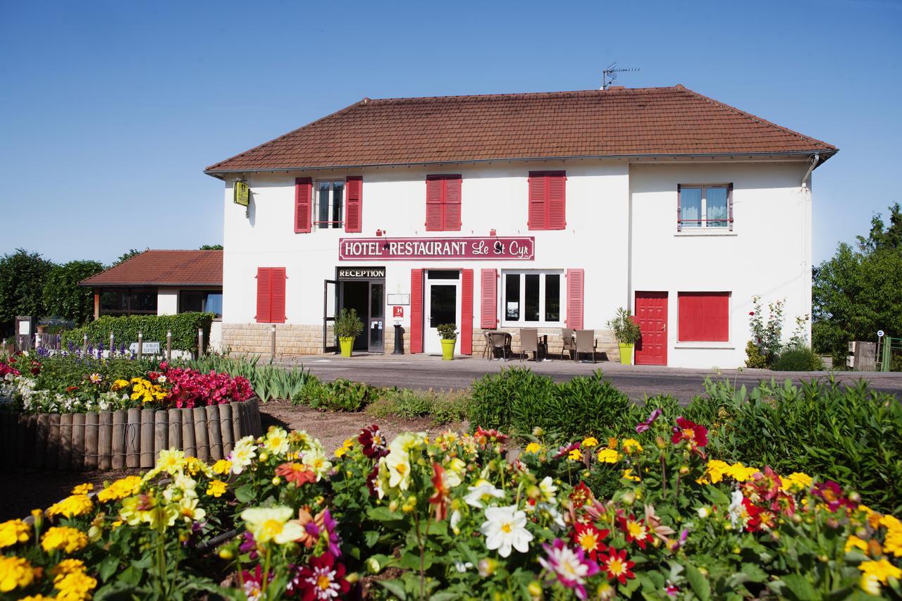 Hotel Logis Le Saint Cyr Montmelard Exterior foto