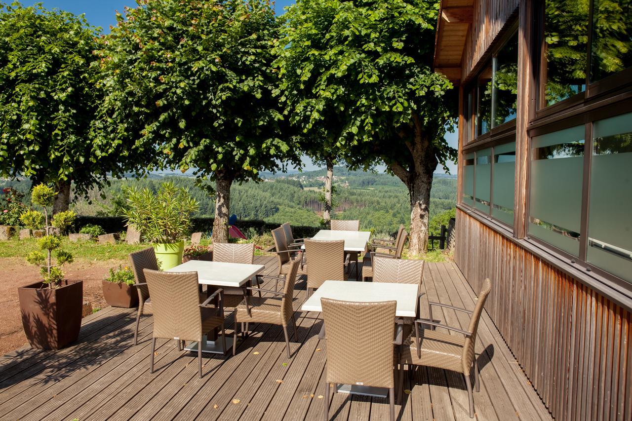 Hotel Logis Le Saint Cyr Montmelard Exterior foto