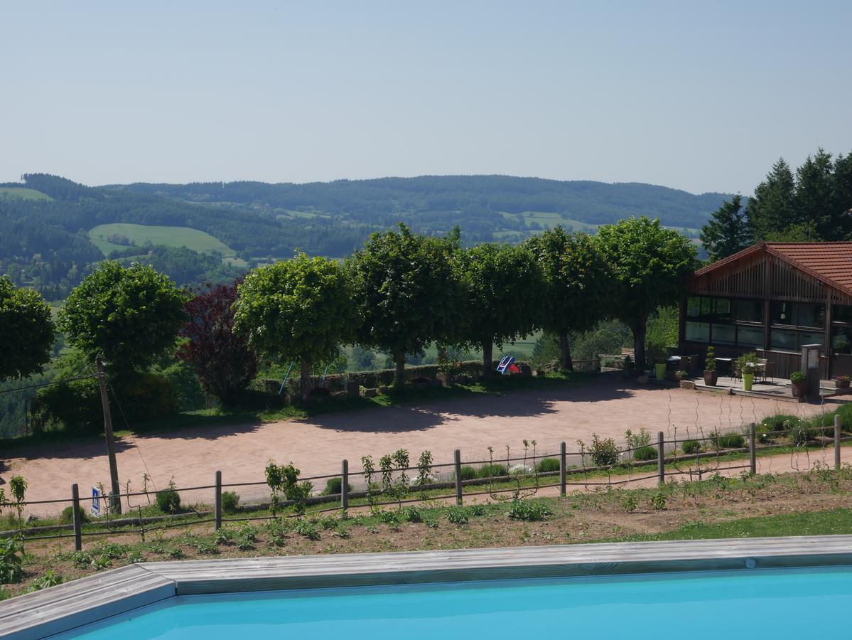 Hotel Logis Le Saint Cyr Montmelard Exterior foto